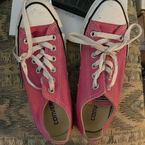 Pink converse